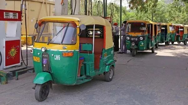 印度最著名的企业家之一去世他是印度三轮车与电动摩托之父