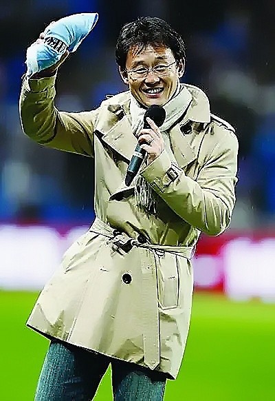 孙继海绰号中国太阳前曼城队长踢过除门将外所有位置曾入选过英超名人