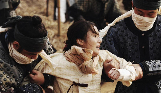 多尔衮母亲阿巴亥才37岁还为努尔哈赤生了3个儿子为何殉葬