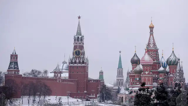 俄罗斯刚宣布撤军，乌东就发生战火，俄杜马呼吁普京承认乌东两国行李寄存英文