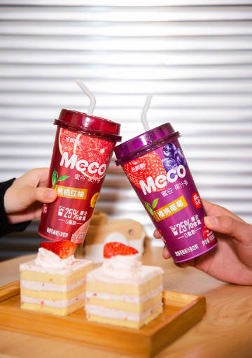 喝meco蜜谷果汁茶看冬奥快乐享不停