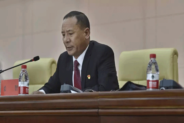 身份逆袭背后的故事值得细品|派出所|格日措|玛沁县|卫生院|柔智|县