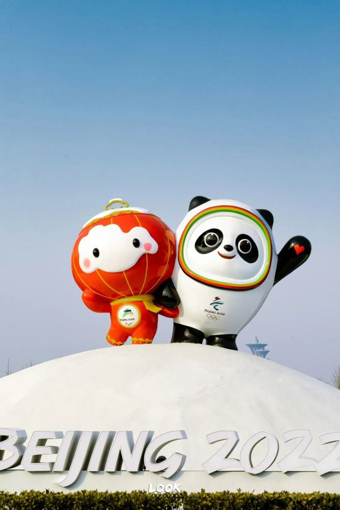 冬奥会顶流北京9个冰墩墩雪容融打卡攻略