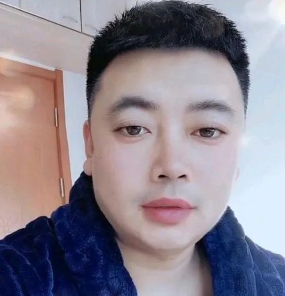 人走茶凉赵本山有一个徒弟宣布退出本山传媒自称比娇娇还委屈