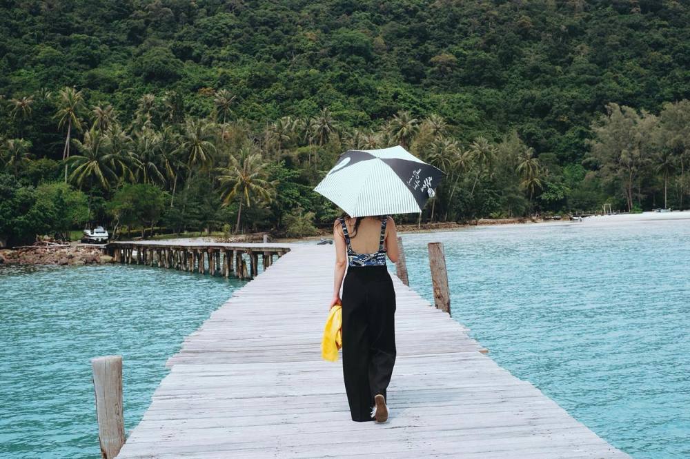 泰國女星noon海邊度假美照來襲～_騰訊新聞