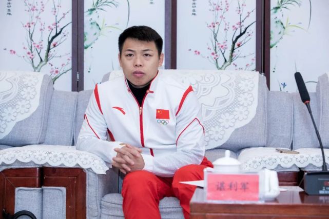 会主题宣传片及益阳体育强市宣传片,奥运冠军谌利军现场分享奥运故事