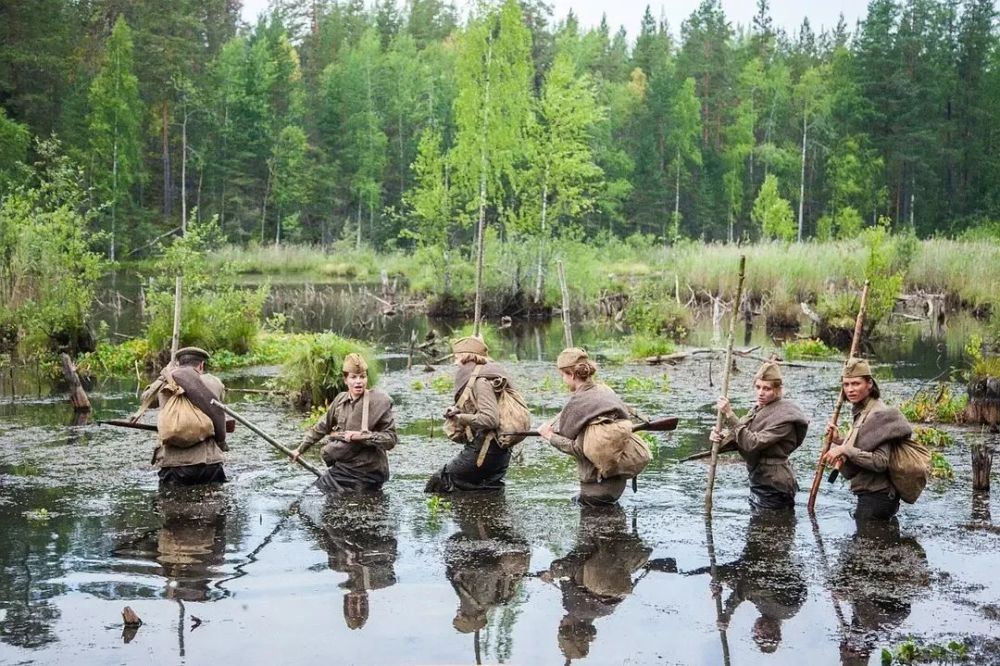 美剧战斗动作片排行榜_20部高分战争题材经典电影盘点推荐(四)