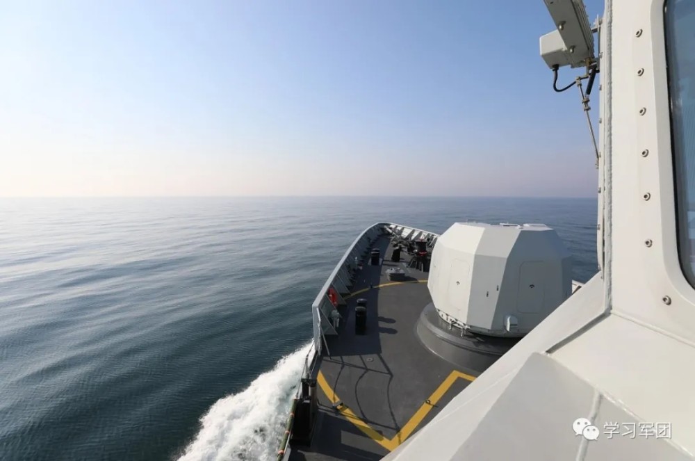 烎烎烎海军平顶山舰火力全开上演首战首秀