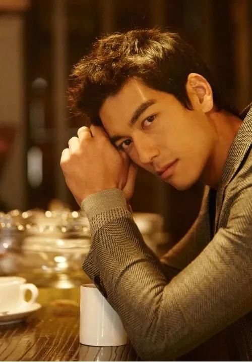 传说中的建模脸——丹尼斯·吴