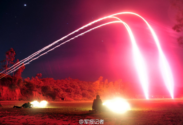 你知道照明弹的工作原理吗它在战场中可不止一种作用