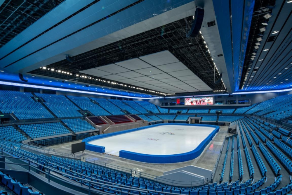 1968年10月落成的首体建有国内首座人工室内冰场,如今是国家体育总局