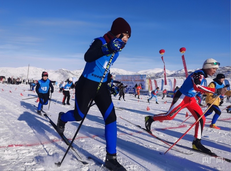 阿勒泰地區舉行20212022年青少年大眾越野滑雪比賽