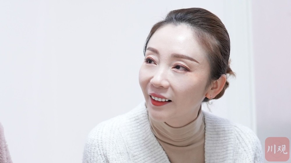 川妹子回乡只此青绿总编导周莉亚平凡的一天人境主角