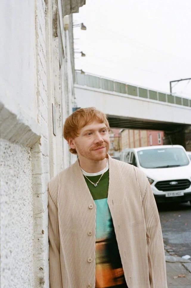 组图罗恩鲁伯特格林特杂志大片升级人父家庭美满