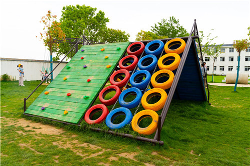 无动力拓展乐园设备的特点有哪些