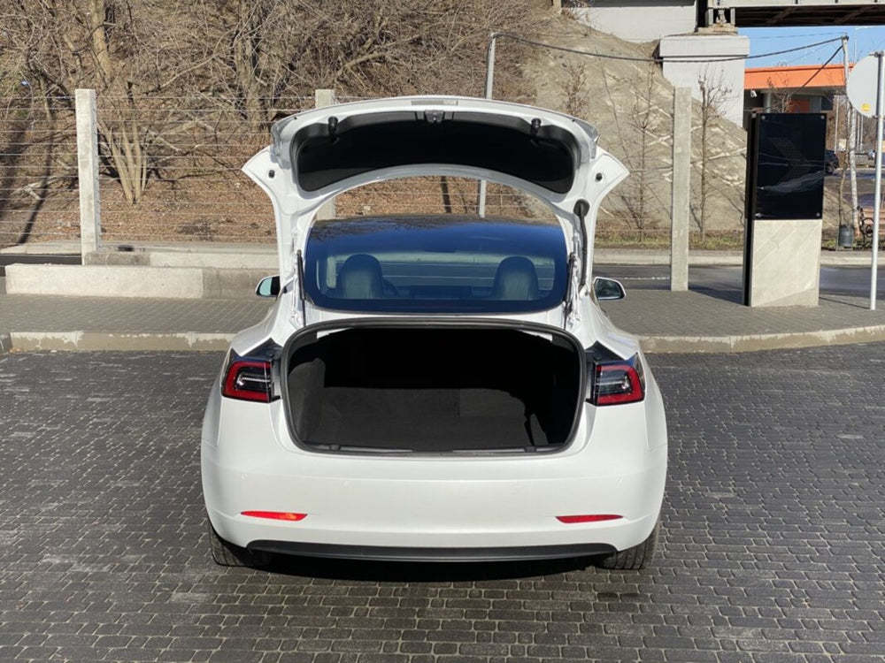 特斯拉为国内市场的model3增加了安装电动尾门的选项