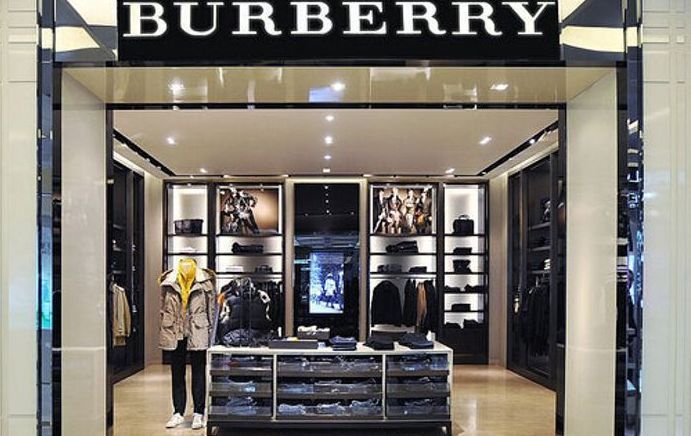 要闻速递burberry将于下月在伦敦举办实体时装秀