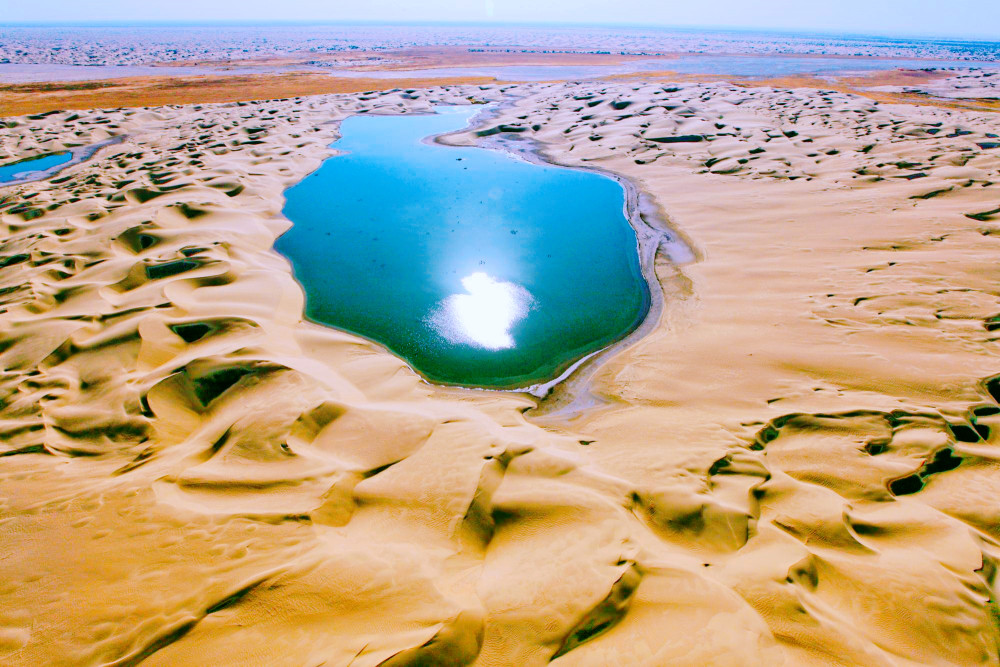 塔克拉玛干沙漠地下水有228万亿立方米,为什么不开采?