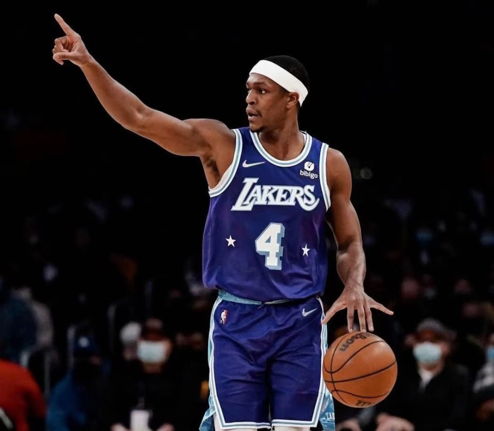 在湖人险些退役的隆多,被交易到骑士队后,却是这种表现!_腾讯新闻