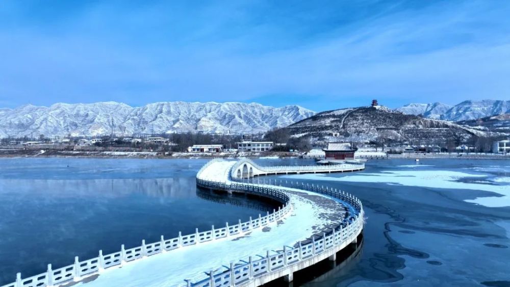 央视关注丨山西朔州雪后气温降神头泉雾气蒸腾