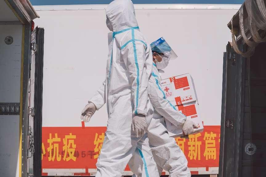 中国向老挝援助新型冠状病毒灭活疫苗42.32万剂全电推进飞机