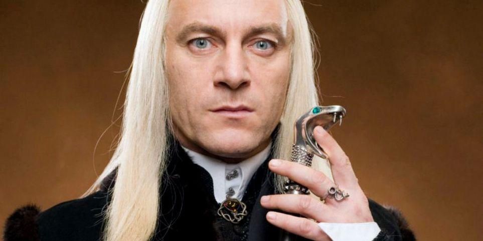 卢修斯·马尔福的魔杖使他成为一个强大的食死徒赫敏勤奋的做派和她那