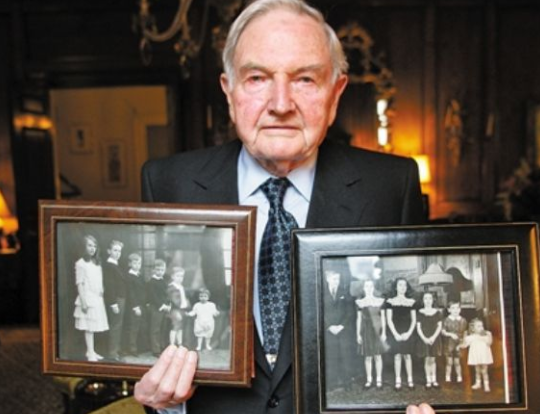 他的孙子纳尔逊·洛克菲勒曾任美国副总统,而他的另一个孙