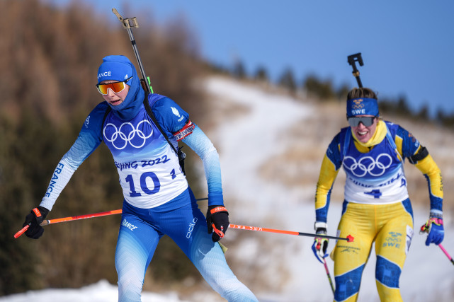 北京冬奧會冬季兩項女子125公里集體出發法國選手奪冠3