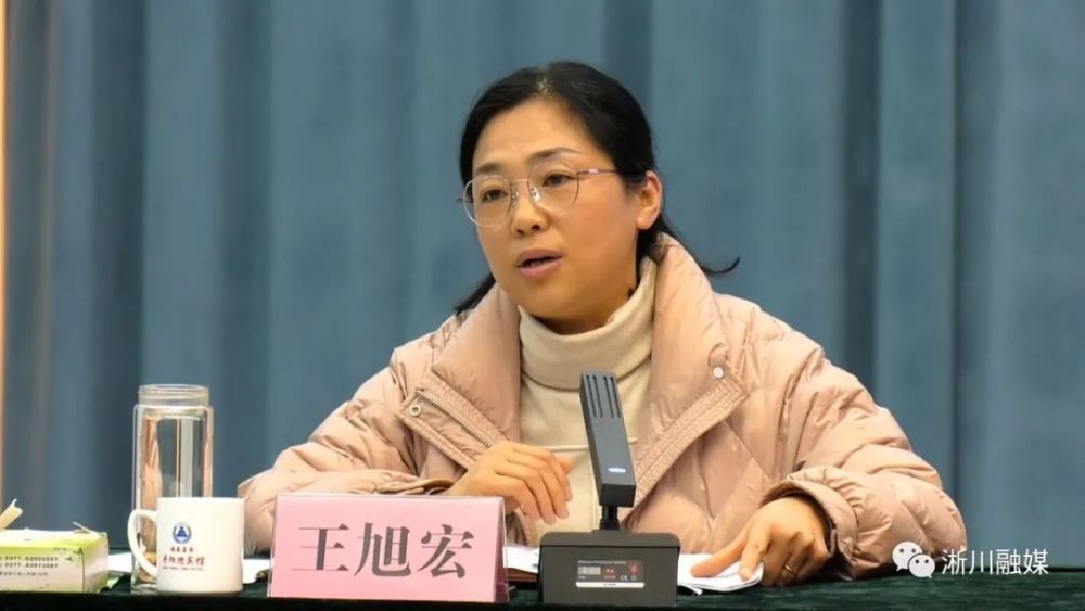 2月15日,淅川县召开企业家畅聊会,南阳市商务局党组成员,副局长王旭宏