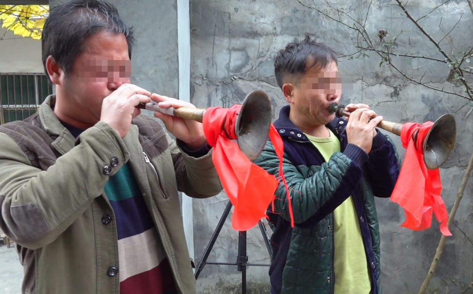 之后,赵雨经常给范夫代发消息,还把自己的成长经历用文字的方式说给他