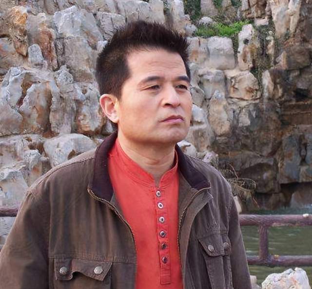 毕福剑也练书法?