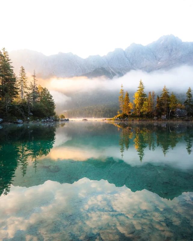 缥缥缈缈,倒也挺美