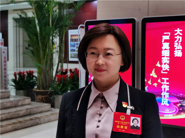 周村区委副书记,区长李晓红代表:紧抓区域融合发展机遇