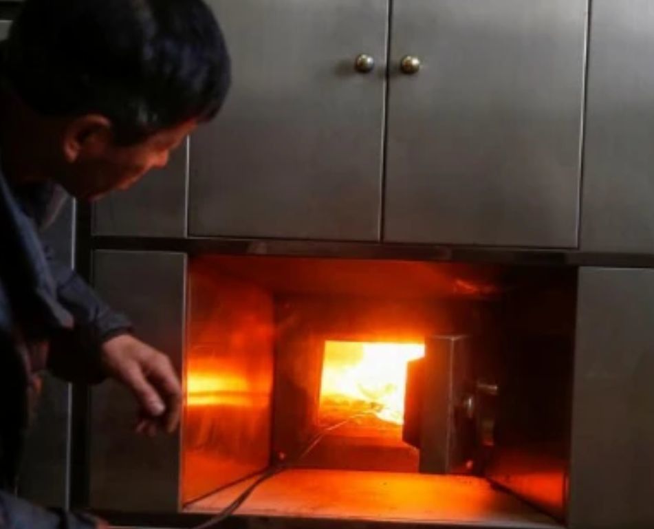 遗体火化后骨灰盒只装一部分骨灰吗会不会掺杂其他人的骨灰