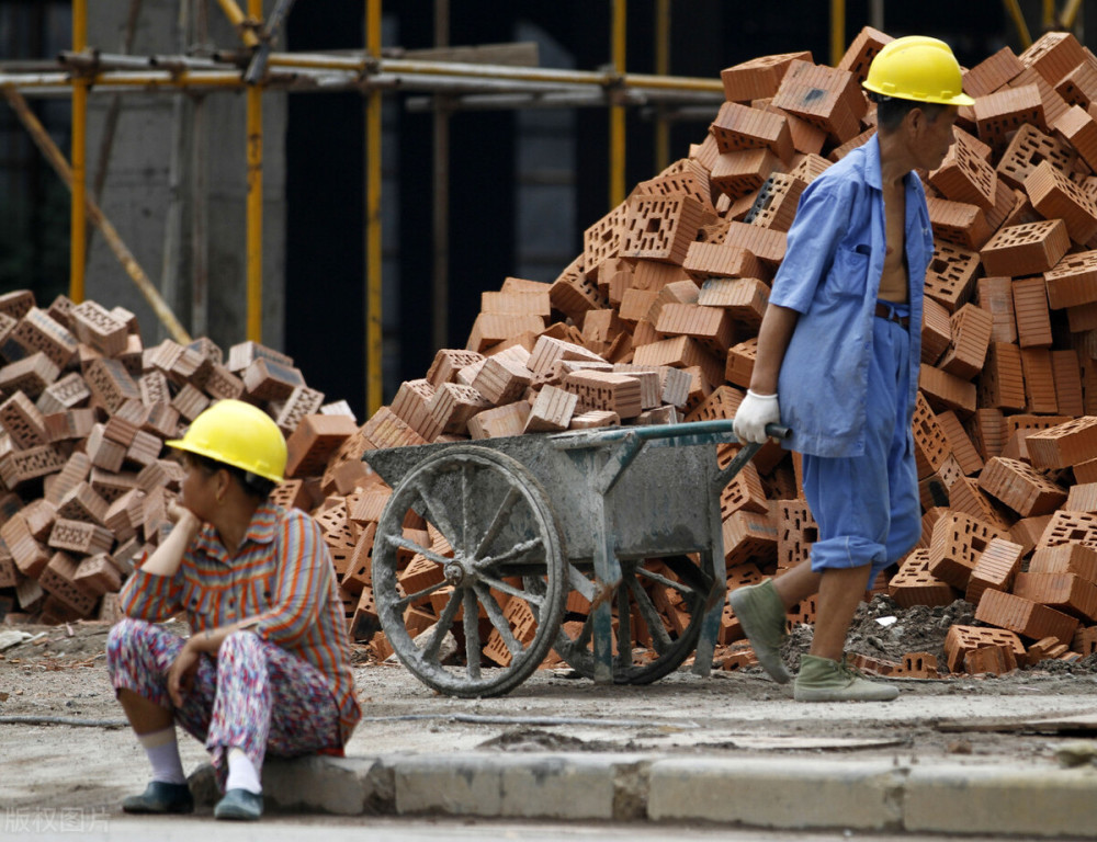 年后农民工扎堆的工地出现用工荒为啥农民工的3点总结