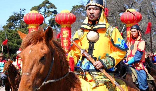 清太祖努爾哈赤十三副遺甲起兵席捲遼東終成帝業