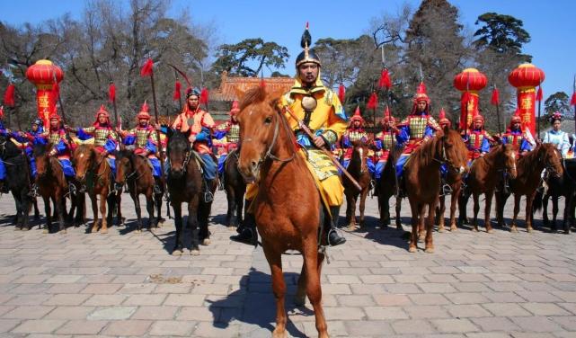 清太祖努爾哈赤十三副遺甲起兵席捲遼東終成帝業