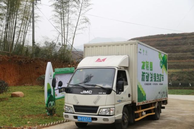 嘀嘀龙游流动供富大篷车开来啦