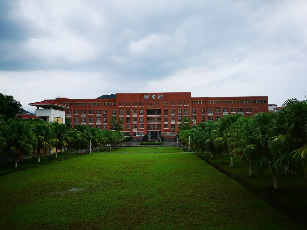 孩子高考665分为什么不报华科计算机