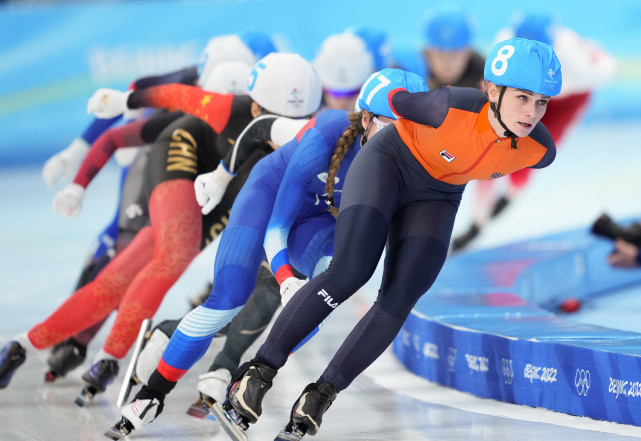 北京冬奥会速度滑冰女子集体出发决赛荷兰选手夺冠