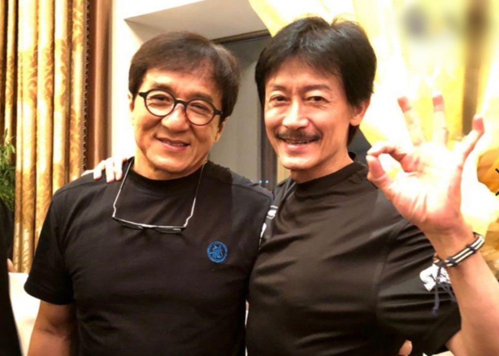 港星陈勋奇坐地铁无人识含泪为家乡加油女儿身亡后独居内地