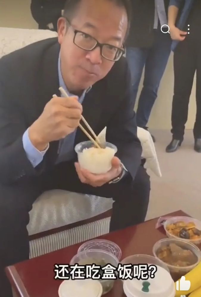为什么很多富豪吃得很简单俞敏洪经常吃盒饭