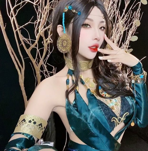 洛丽塔大哥领衔国服四大迦南同台献艺共庆永劫免费周