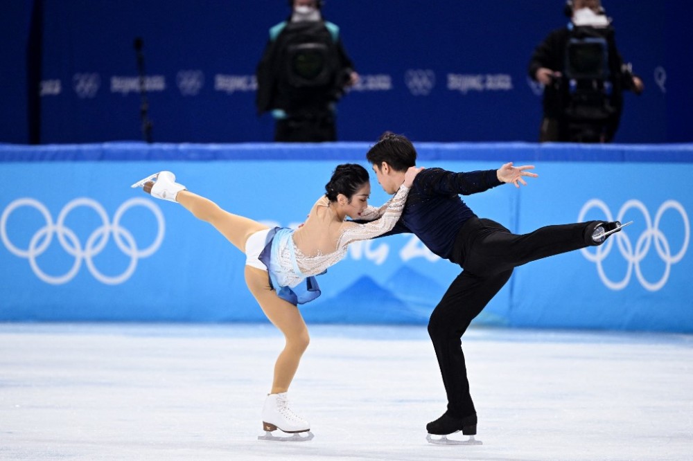 隋文静韩聪单跳失误如何逆袭捻转四周外仍有后手