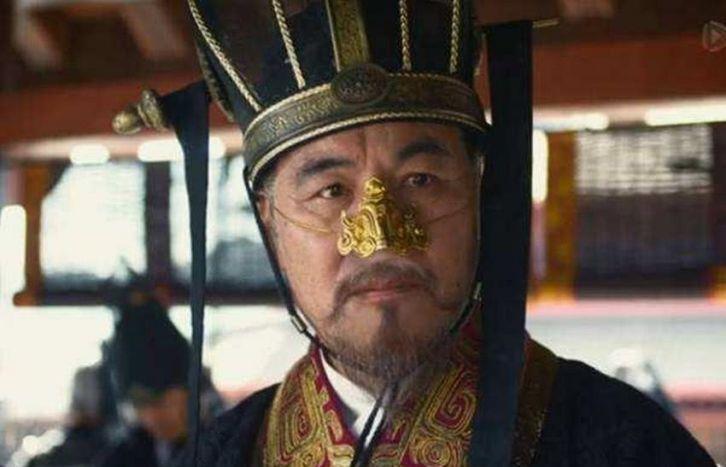 当年秦国太子违反商鞅禁令,商鞅逼的太子的两位老师公子虔和公孙贾替