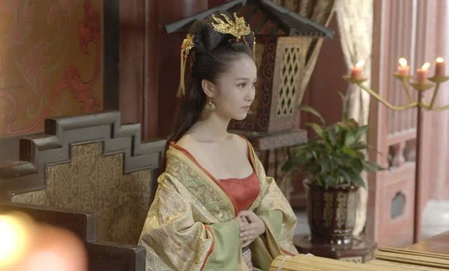 此女一生当了六次皇后公主女儿被卖身为奴