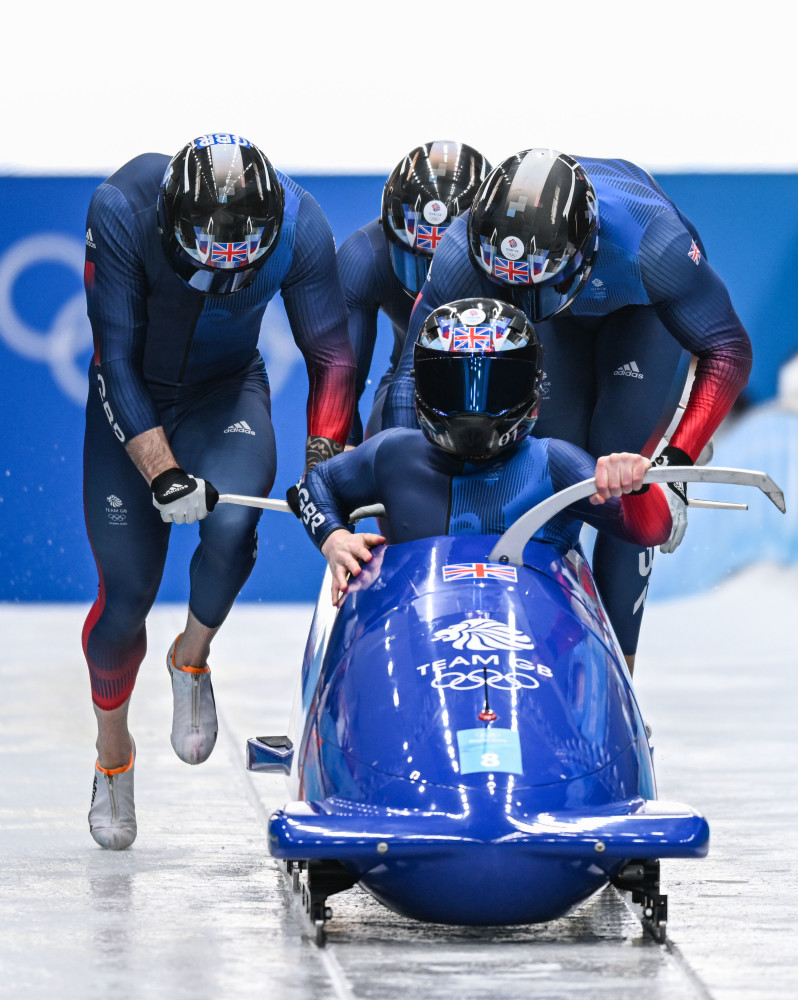 北京冬奥会雪车四人雪车赛况10
