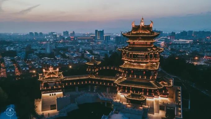 是我国首个以购物旅游为主题的义乌国际商贸城最具特色的旅游项目之一