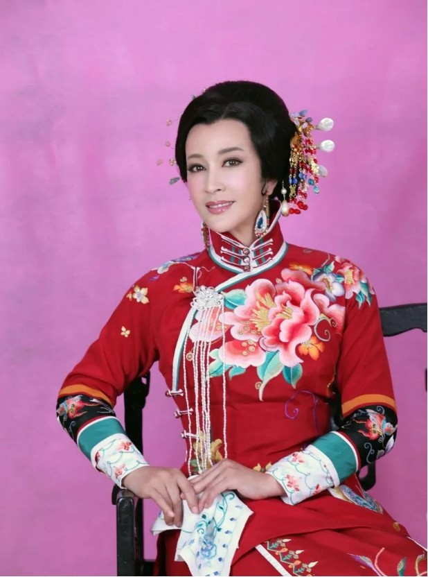 陈国军两段失败的婚姻49岁三婚娶傅丽云两个儿子成他骄傲