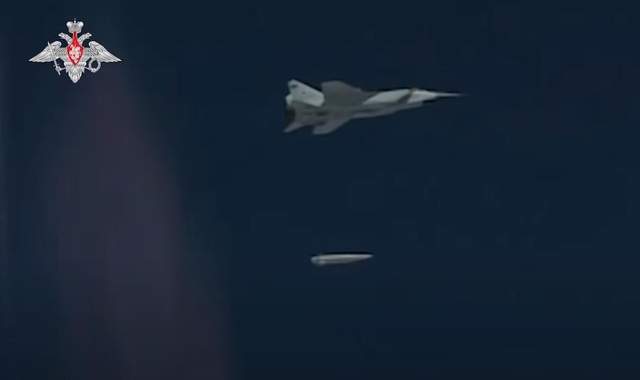 就差一点！俄军罕见公开高超音速导弹打靶画面，打击精度引起争议深圳职业技术培训中心